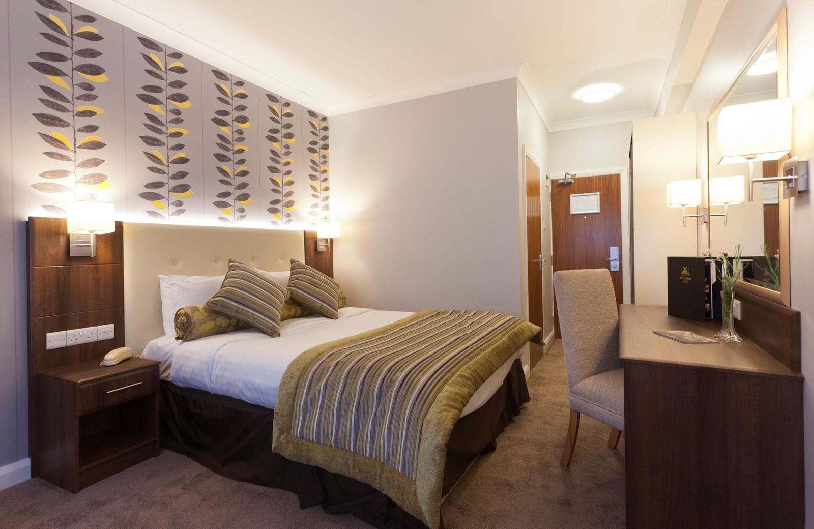 Northern Ireland’s hotels and restaurants are excited to be giving a warm welcome to visitors after reopening