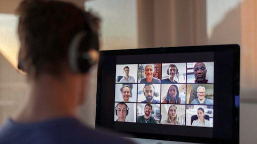 communicate with customers