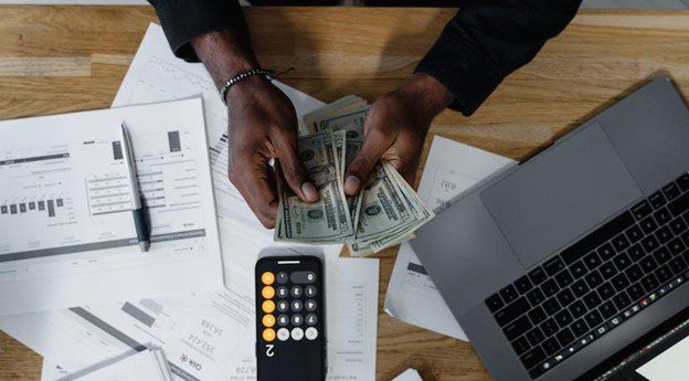 how does VAT work