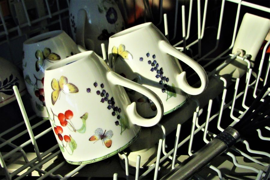 How to clean a dishwasher